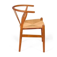 Inspiration Wishbone CH24 en noyer - Chaises nordiques - Meublesconcept