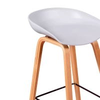 Get the Nordic Beech Wood Stool - Mueble Design