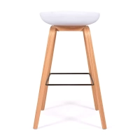 Barstol Skandinavien av 75cm i bokträ Mobelarium