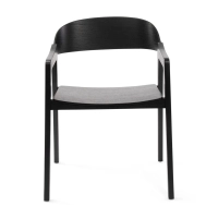 Stol i nordisk ek med armar Soho | Skandinavisk minimalistisk design