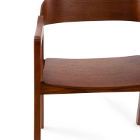 Stol i nordisk ek med armar Soho | Skandinavisk minimalistisk design