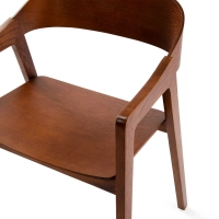 Stol i nordisk ek med armar Soho | Skandinavisk minimalistisk design