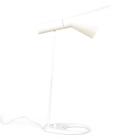 Lampada da tavolo Jhon | Design ispirato ad Arne Jacobsen in acciaio