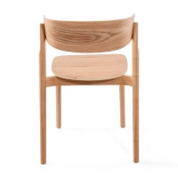 Eetkamerstoel Notorius van natuurlijk essenhout | Elegant design scandinavisch