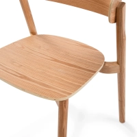 Matstol i naturask Notorius | Elegant design skandinavien