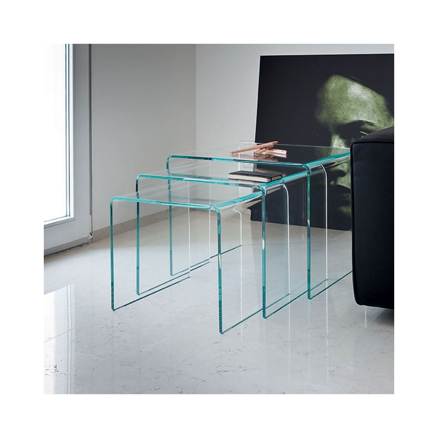 PLOTU GLASS TABLE