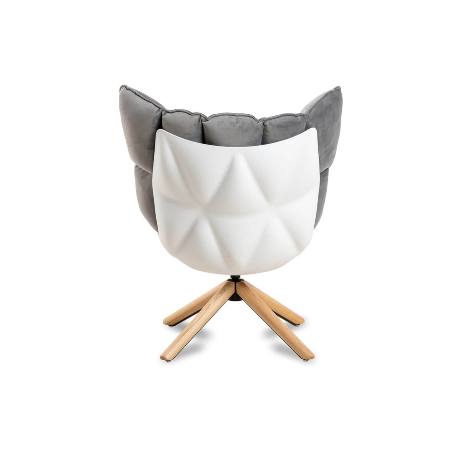 Replika designového křesla Husk od skvělé designérky Patricie Urquioly
