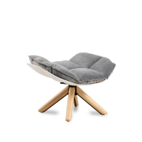 Replika designového křesla Husk Křeslo s podnožkou od skvělé designérky Patricie Urquioly