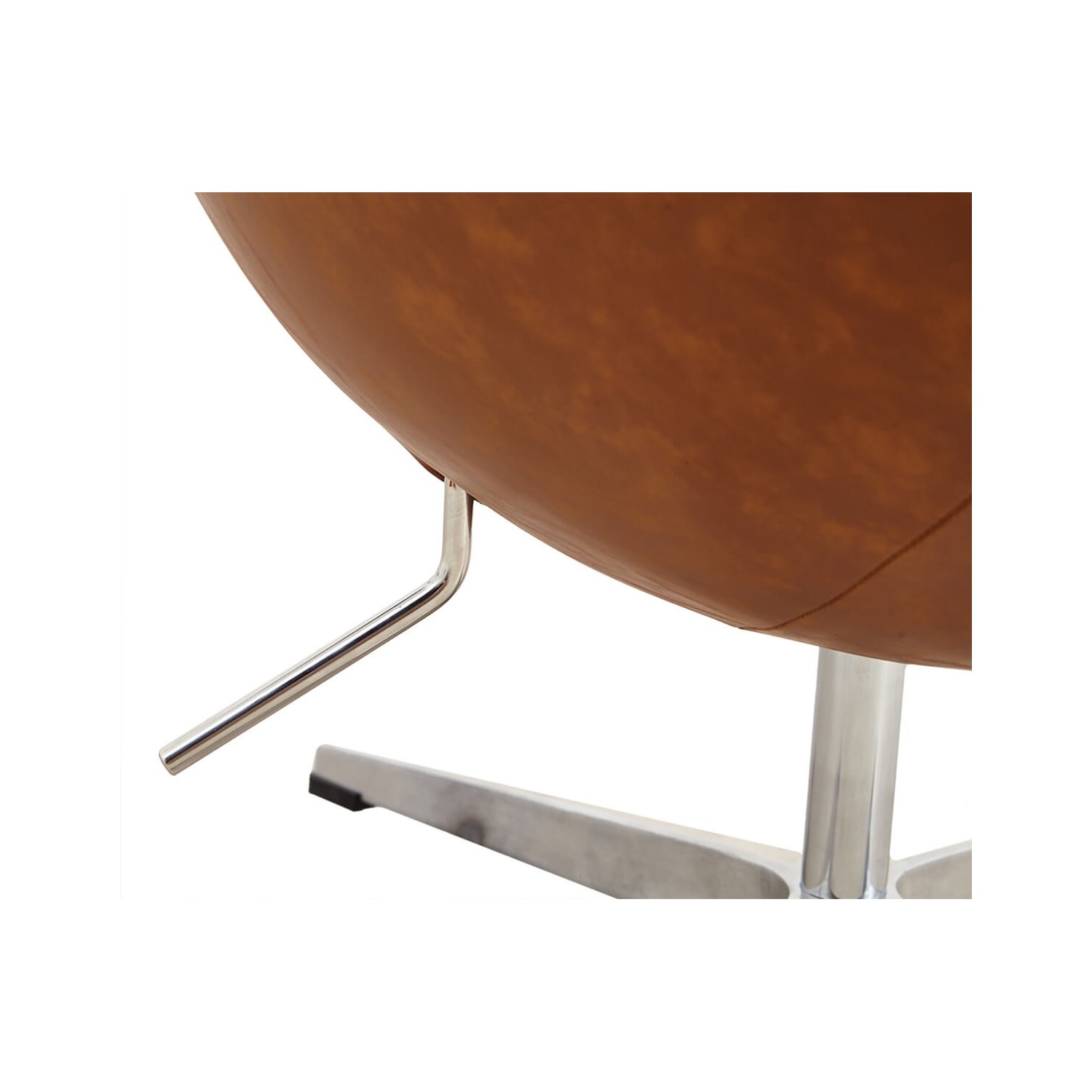 Replika fotela Egg Chair w stylu vintage z postarzanej skóry ekologicznej