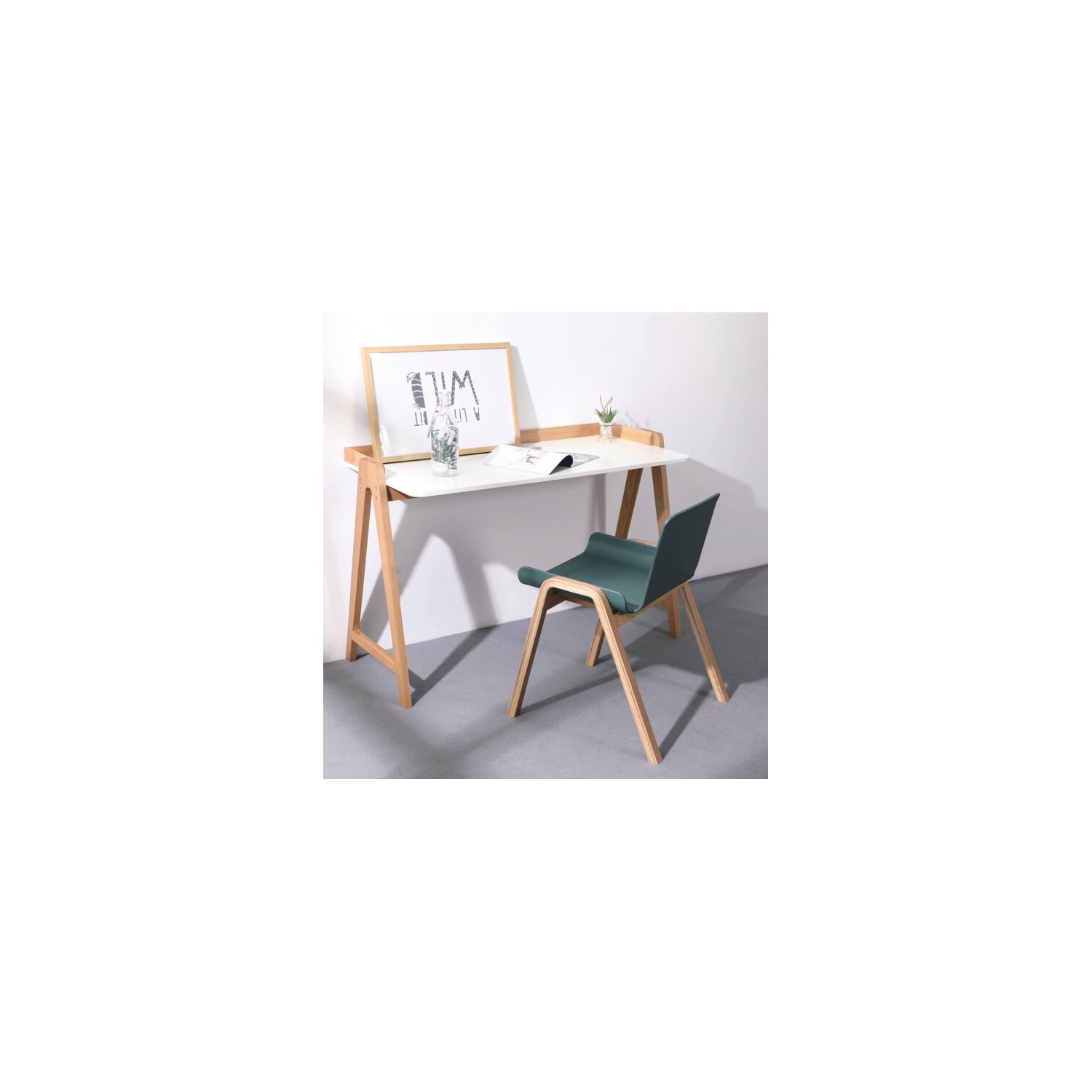 Bureau Pop avec pieds en chêne massif
