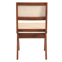 Réplica da cadeira Chandigarh pelo designer Pierre Jeanneret 
