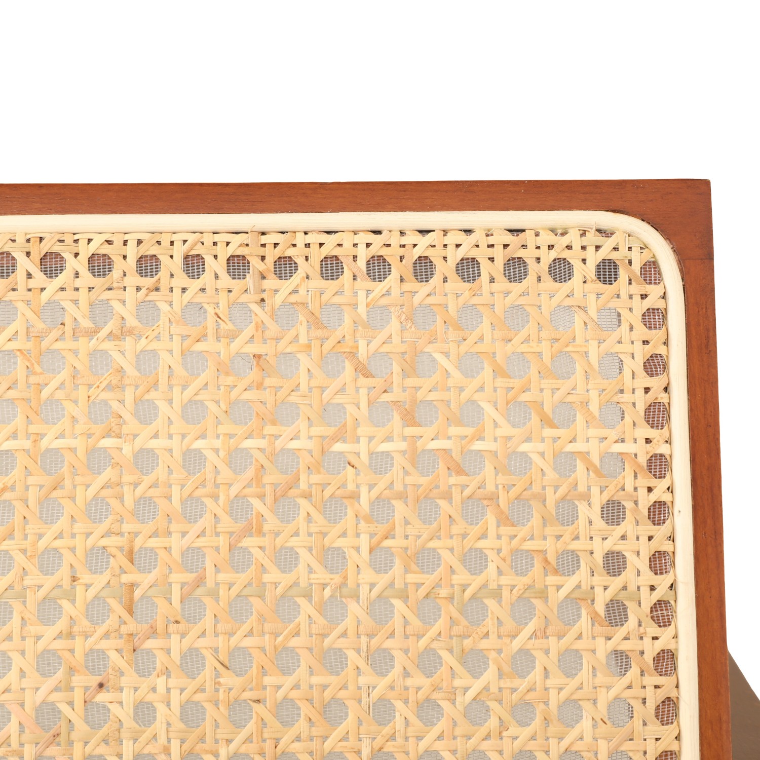 Réplique de la chaise Chandigarh avec accoudoirs du designer Pierre Jeanneret 